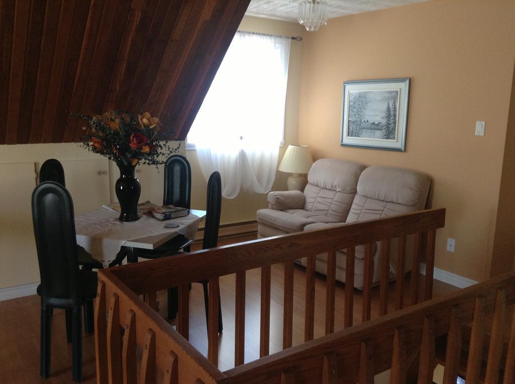 Douces Evasions Bed & Breakfast Saint-Anselme Luaran gambar